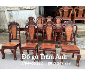 GIAO bộ bàn ăn tràm 8 ghê và bộ ngựa tràm cho chị hằng ở LONG AN 